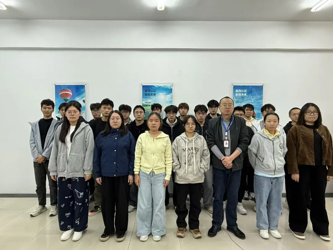 【近期結(jié)班留影】時(shí)光會定格此刻，但夢想永